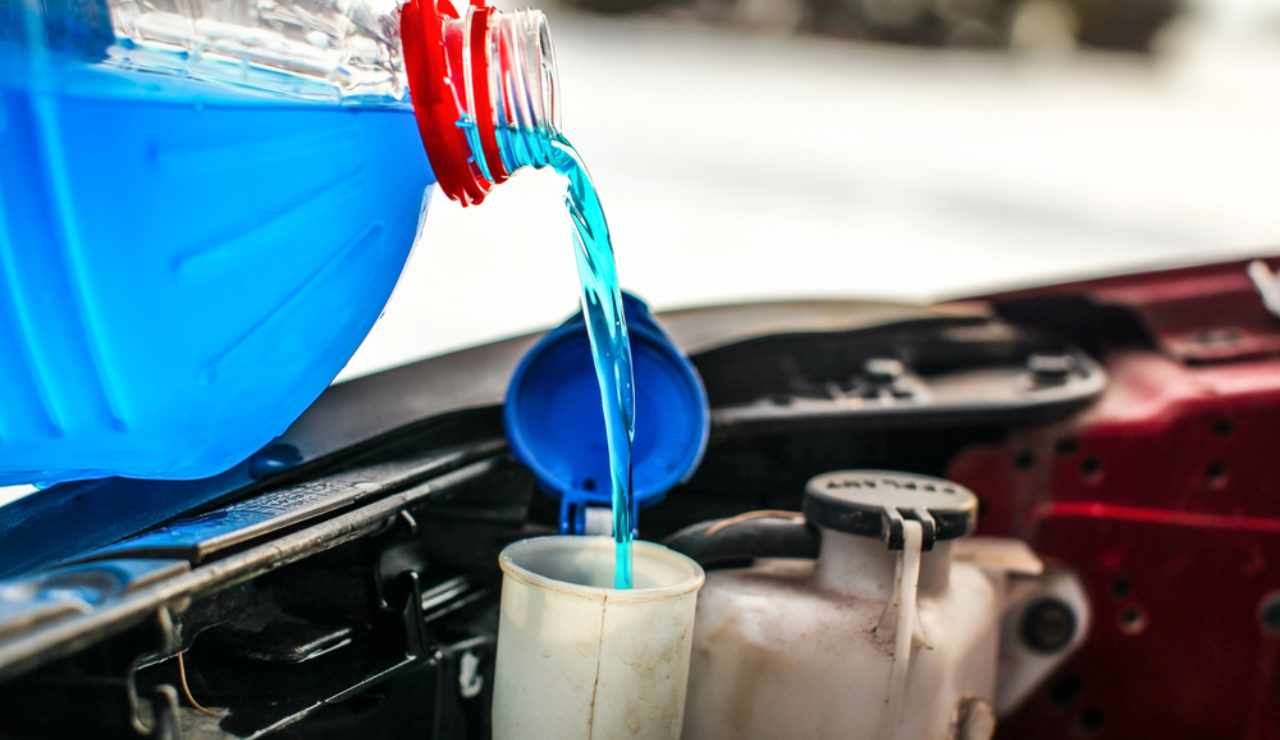 Liquido refrigerante (Depositphotos foto) - www.rally.it