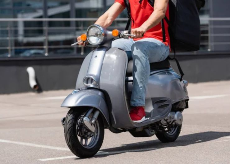 Scooter (Depositphotos foto) - www.rally.it