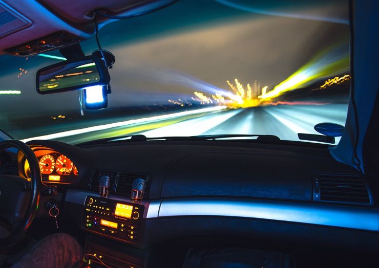 Guida di notte (Pixabay foto) - www.rally.it