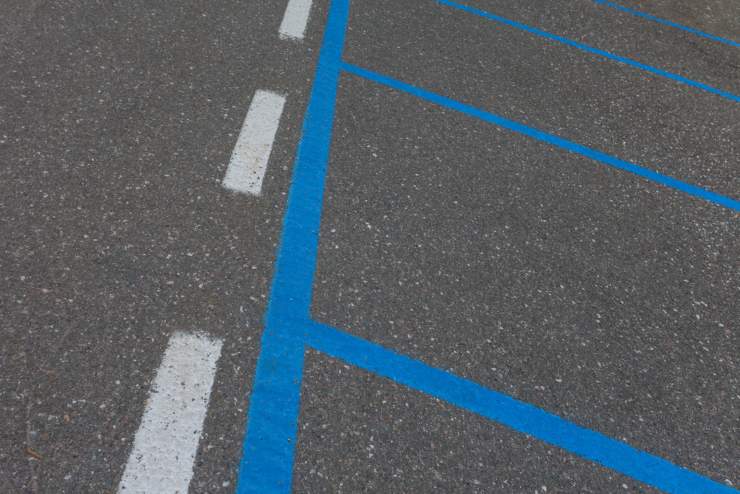 Strisce blu parcheggio