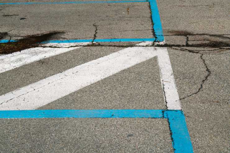 Strisce blu parcheggio