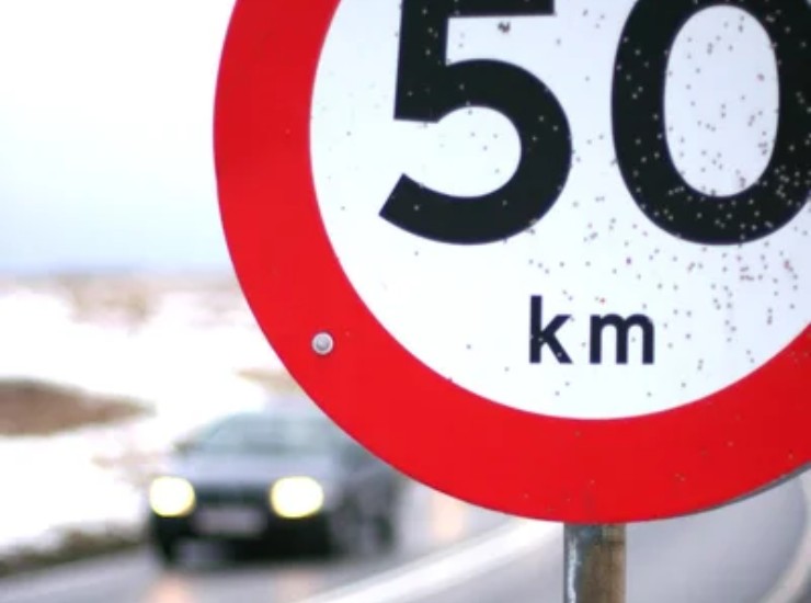 Limite in centro abitato