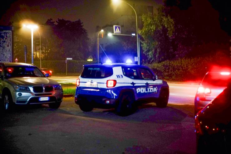 Polizia auto controllo