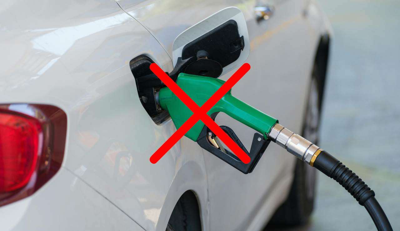 Rifornimento e pericoli (Pexels foto) - www.rally.it