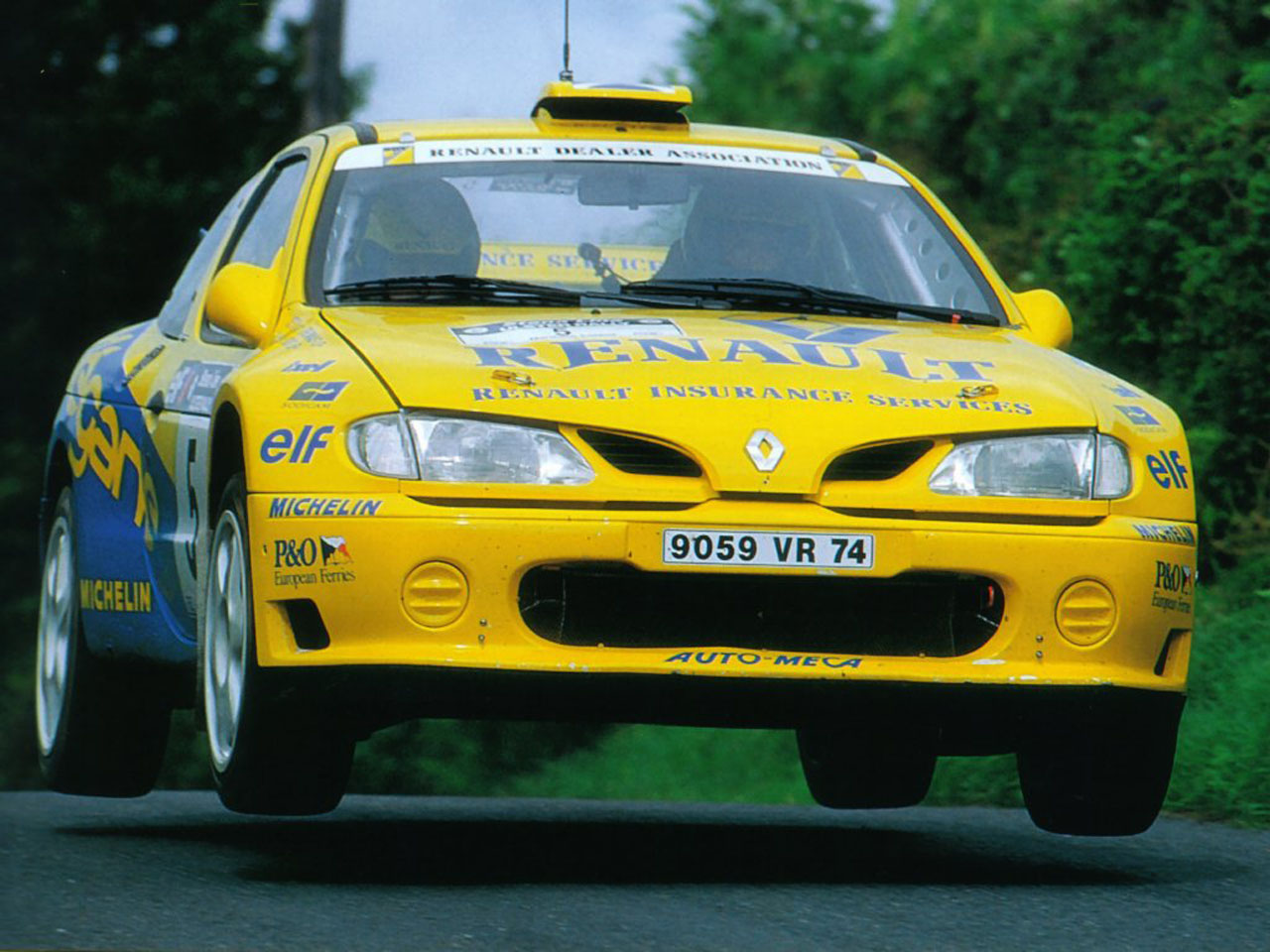 Renault Megane Maxi.