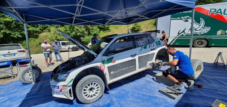 M33 con Andolfi e Mazzocchi al San Marino Rally