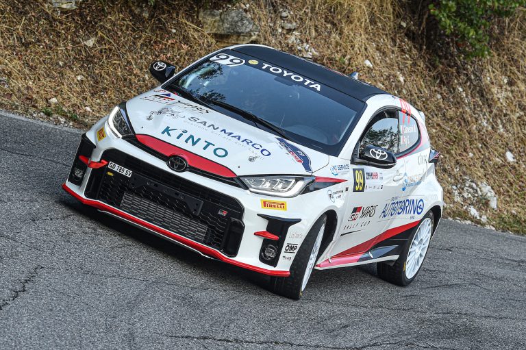 Gianesini al 1000 Miglia vince la GR Yaris Rally Cup