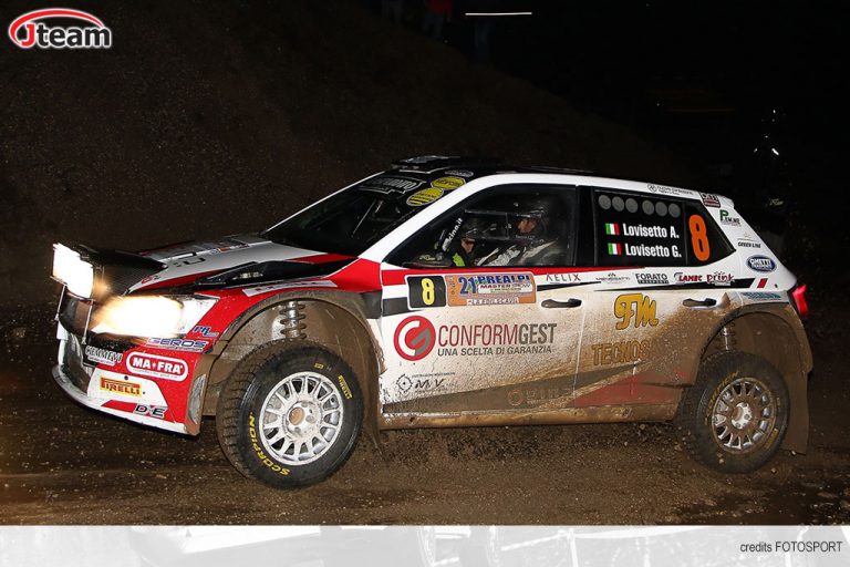 Tra pioggia e fango emergono i Lovisetto