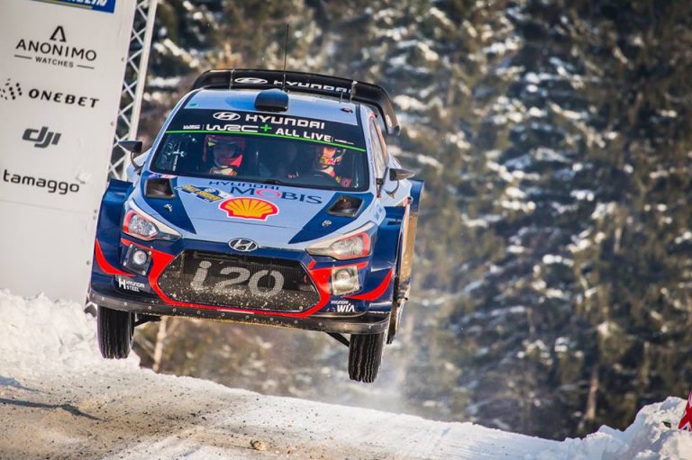 WRC: Thierry Neuville vince il Rally di Svezia