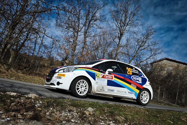 Peugeot da vita al Rally Junior Team