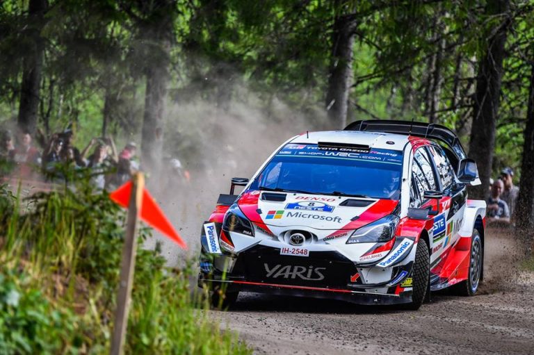 Rally di Finlandia: Tanak chiude in vetta il venerdì