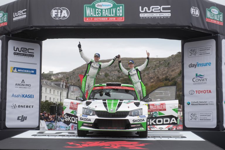 Wales WRC2: ma che ne sanno i 2000…  (VIDEO)
