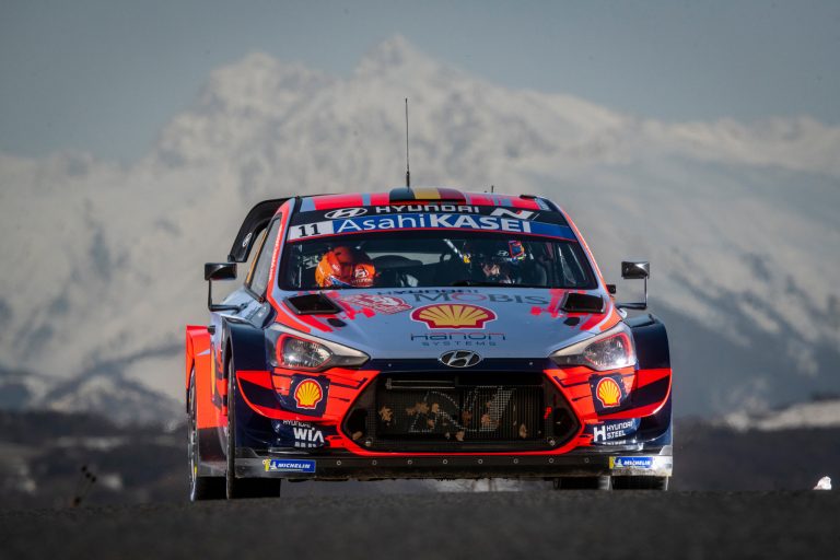 Thierry Neuville primo leader del Rally Montecarlo 2020