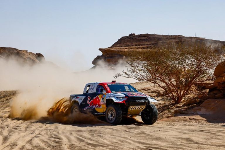 Mondiale Rally Raid – Abu Dhabi 4^ tappa: Al-Attiyah batte Loeb