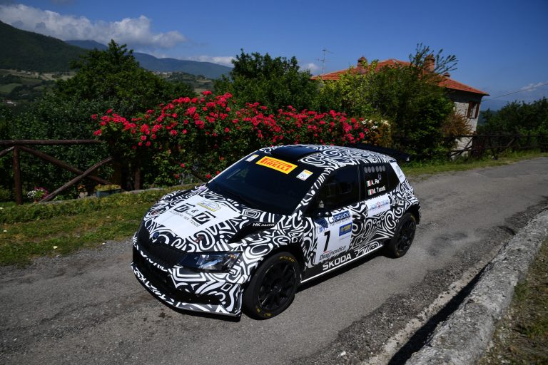 Alessandro Re vince le prime due prove al Rally del Taro