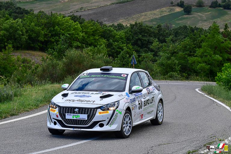 LA RALLY SPORT EVOLUTION SCHIERA L’ATTACCO A TRE PUNTE