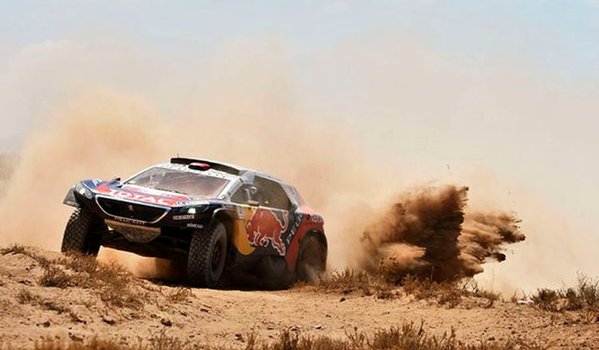 Dakar, 6^ tappa: Peterhansel stacca Loeb e vola nella generale!