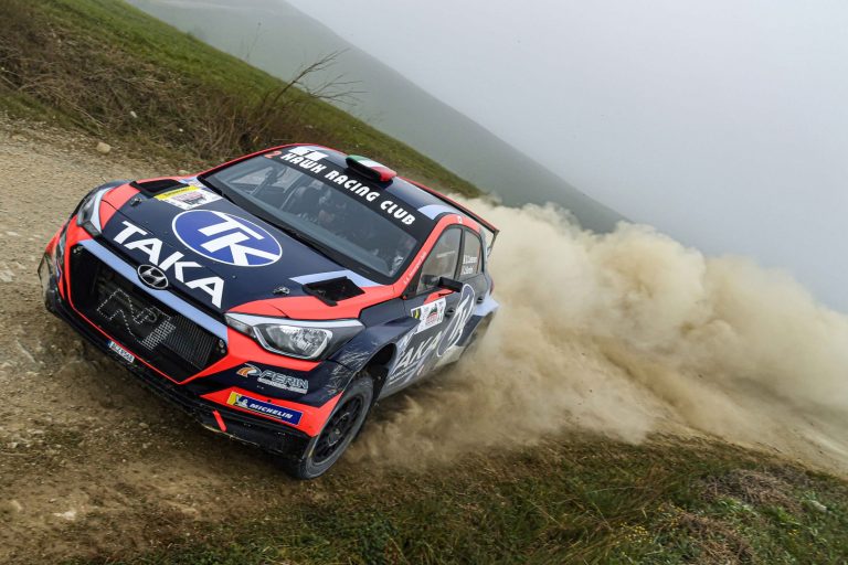 Michelin e Giacomo Costenaro vincenti sulla terra in Val d’Orcia