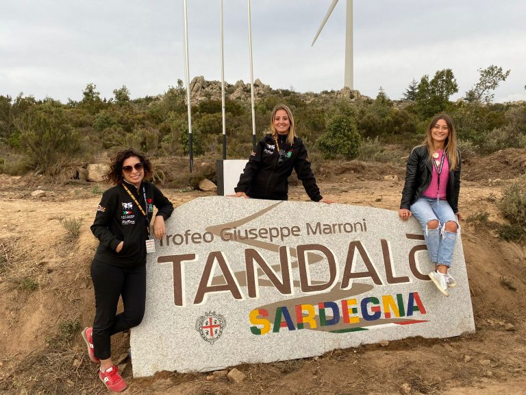 La scuderia Porto Cervo Racing si tinge di rosa, Rachele Somaschini sarà al via della Cronoscalata di Tandalò insieme alla portacolori Maddalena Mureddu, insieme, in ricordo di Nicola.