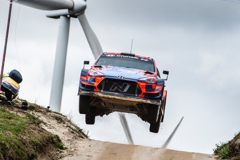 Sordo e Tanak, test positivo in Portogallo