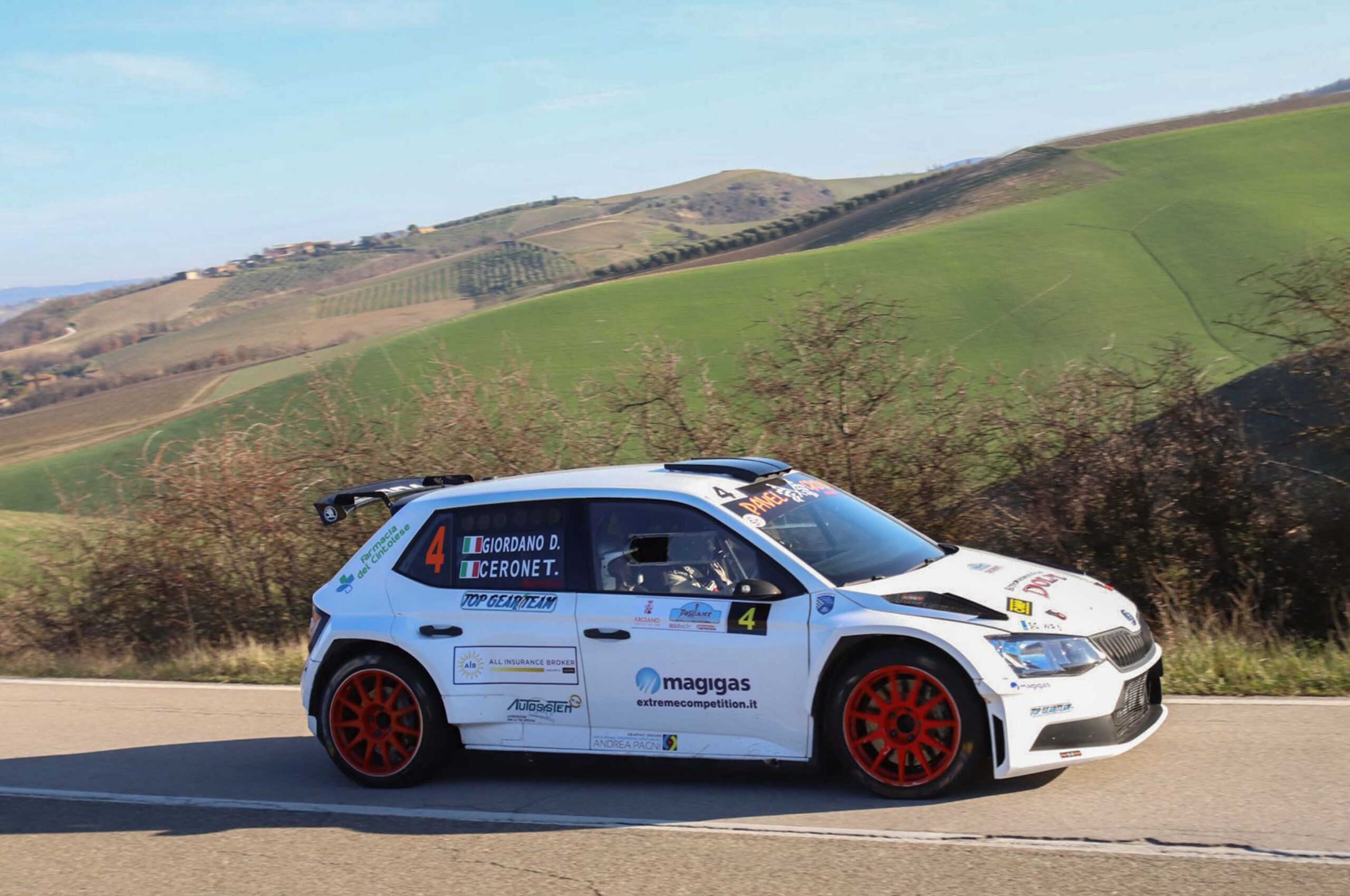 Top Gear Team sul podio assoluto del 1° Tuscany Rally