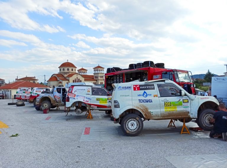 R team al San Marino cross country