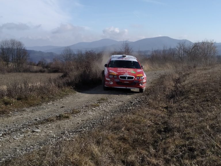 Caushi vince la classe al Tevere, amari ritiri a Varese