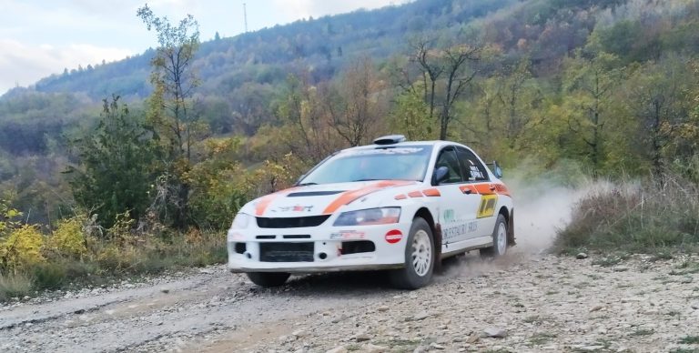 Scuderia Efferre: Robone titolo nazionale in A0, Fanti al Marche