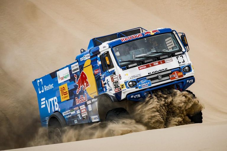 Dakar, 2° Tappa – Lotta serrata fra Kamaz e Iveco, Honda sorprende tra le moto