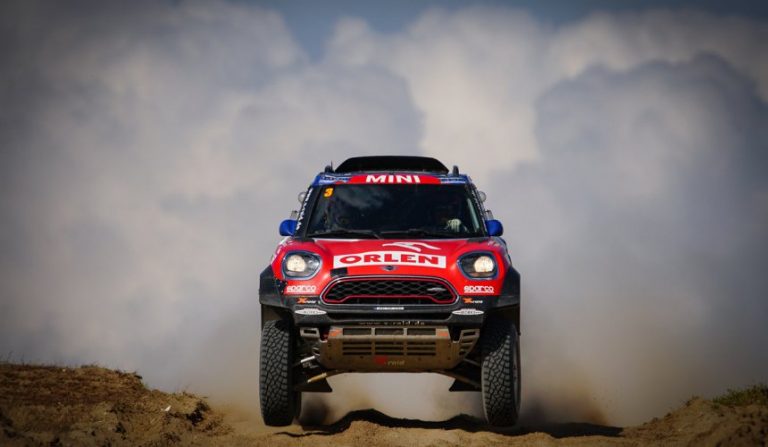 Przygonski vince a casa sua, Mini fa doppietta al Baja Poland