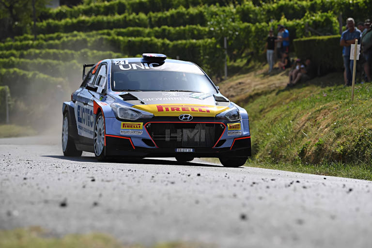 Hayden Paddon al via del Rally Terra Sarda