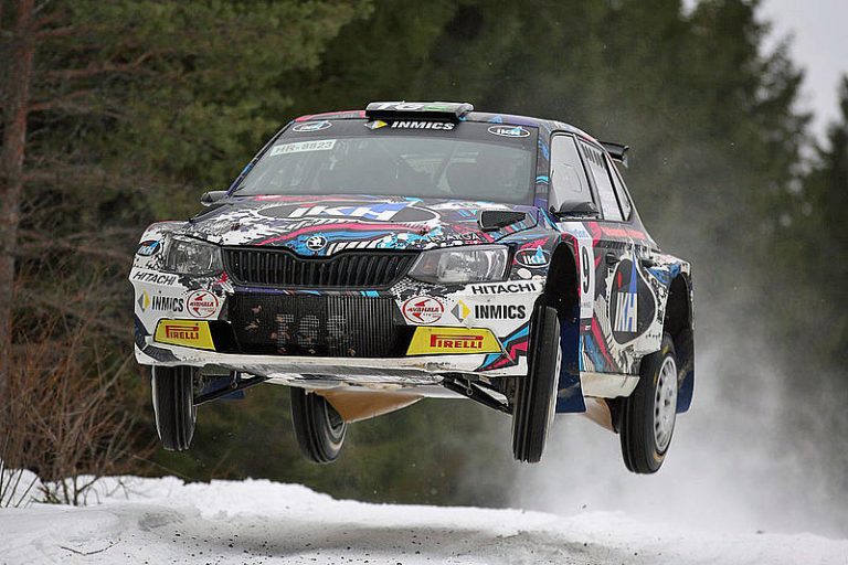 Rovanpera contro Pietarinen, sfida fra giovani stelle al Vaakuna Ralli