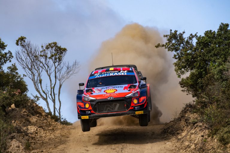 Hyundai – La i20 è velocissima su terra ma basterà per la rimonta?