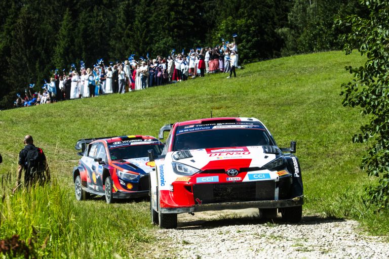 WRC Acropolis, PS1 – Rovanpera apre le danze