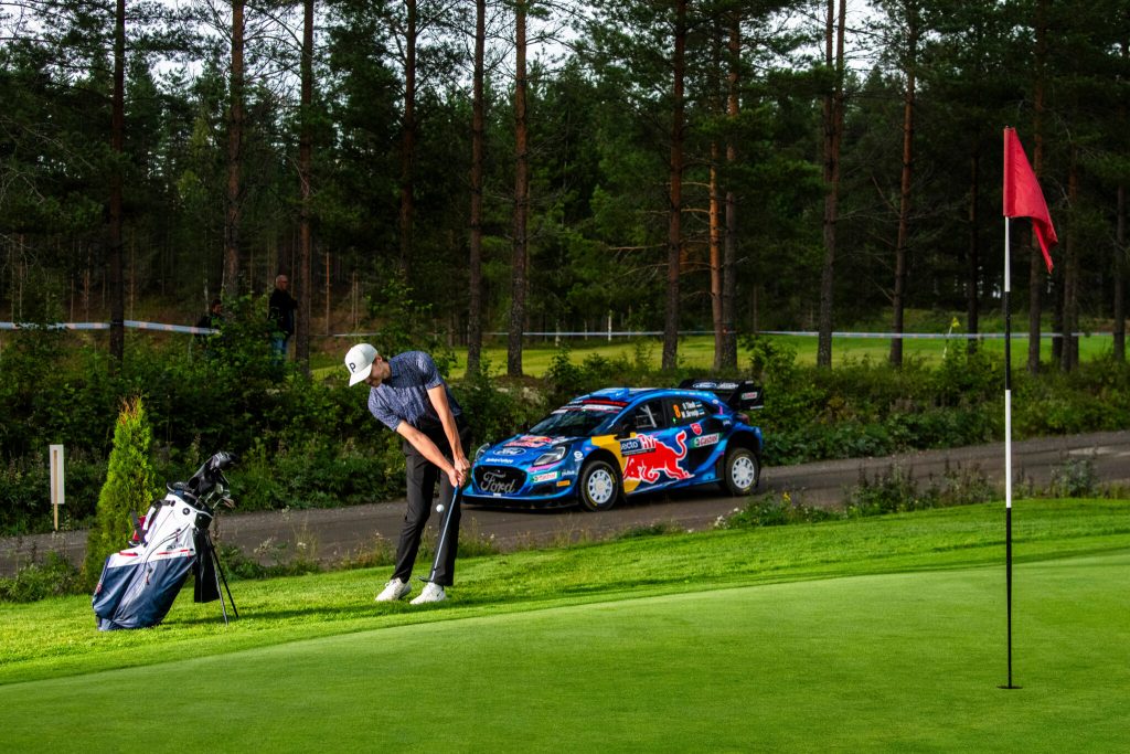 Ott Tanak primo leader del Rally di Finlandia