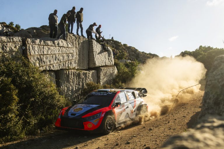 Rally Italia Sardegna: Tanak vince e si rilancia nel Mondiale