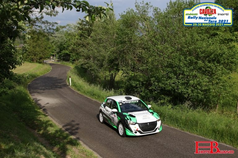 Un navigatore Best Racing Team al Rally Ronde Bianco Azzurro