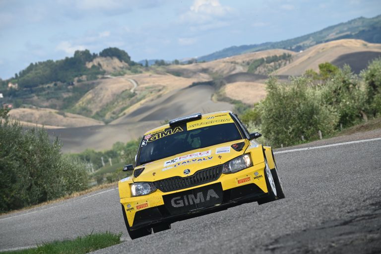Vescovi-Guzzi vincono il Rally Casciana