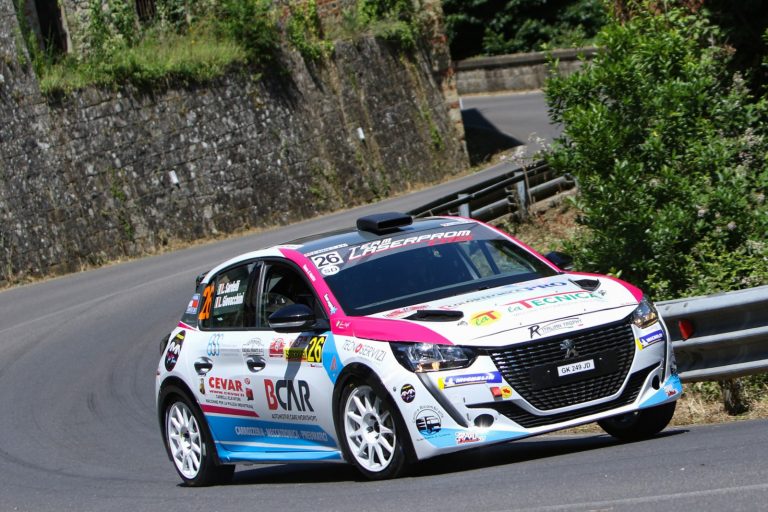 Laserprom 015 sul secondo gradino del podio “scuderie”   del Rally di Reggello