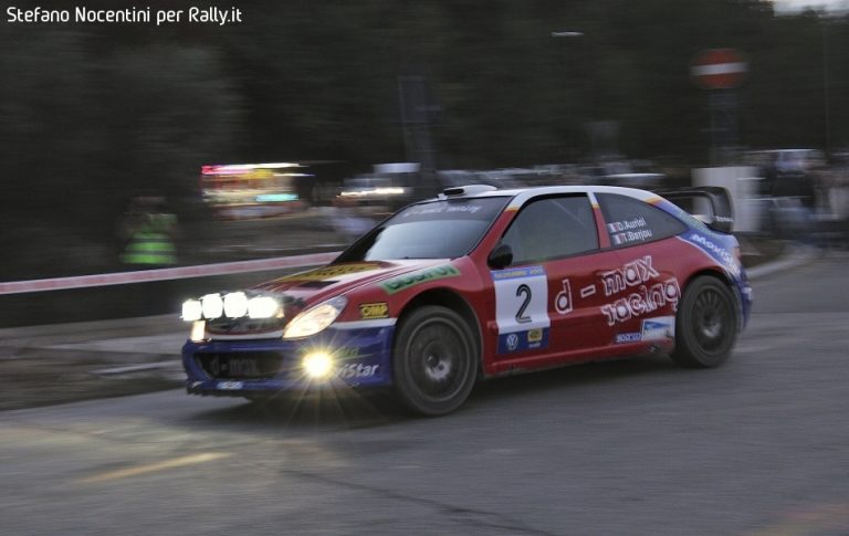 Juha Kankkunen e Didier Auriol al via dell’ Isole Canarie su Citroen Xsara WRC