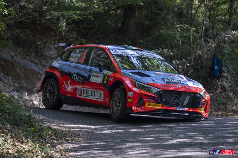 Crugnola subito al comando al Rally 1000 Miglia