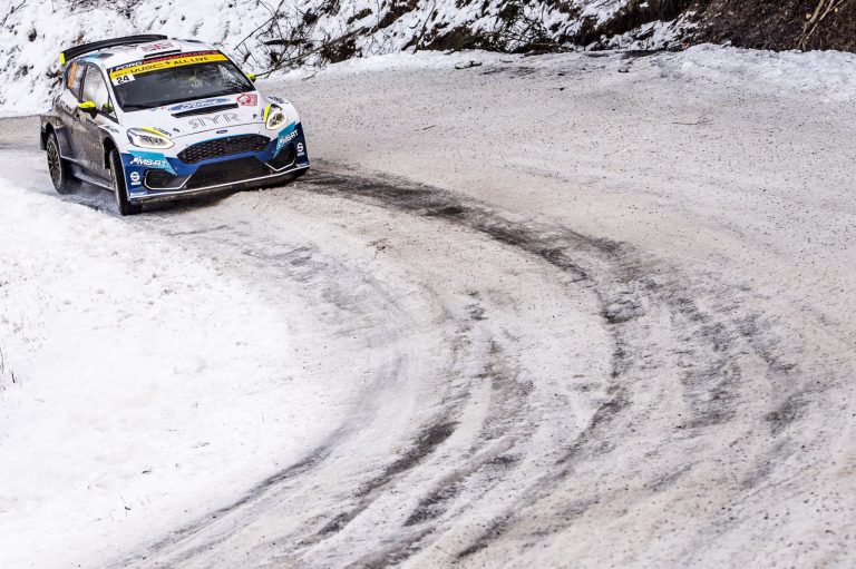 Fourmaux e Yates a fare esperienza in Svezia