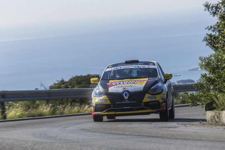IVAN FERRAROTTI (CLIO R3 TOP) E ALBERTO PARIS (TWINGO R1) SVETTANO AL 51° RALLYE DELL’ELBA