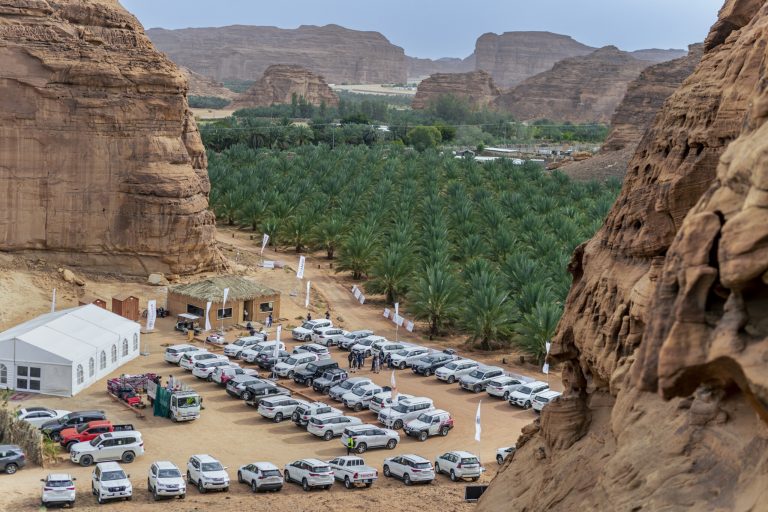 Partito dall’Arabia Saudita il Rally Jameel, composto solo da equipaggi femminili