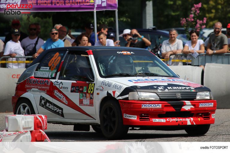 A Scorzè Peruzzo cade, si rialza e chiude secondo