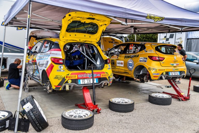 Gilardoni-Bonato vincitori del Renault R3 Top