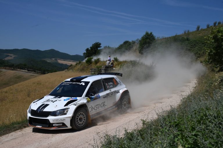 Luca Hoelbling debutta al Rally Nido Dell’Aquila con la Skoda R5