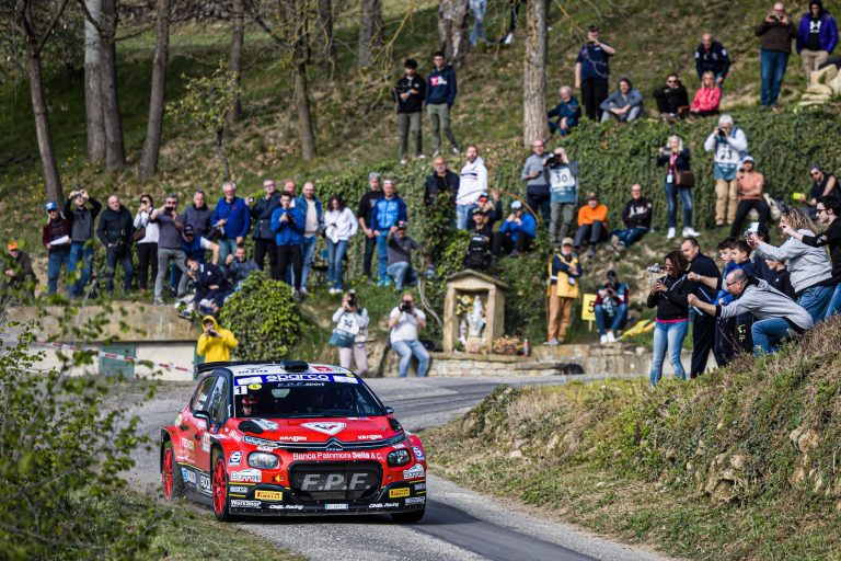 Crugnola al comando del Rally Regione Piemonte per il CIAR