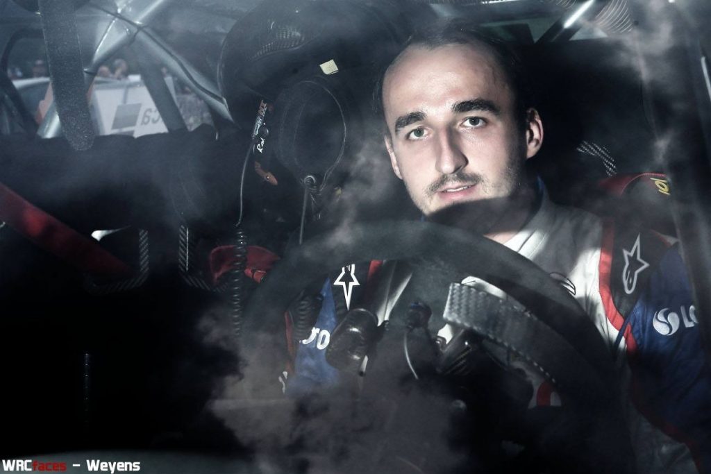 Robert con la Fiesta…