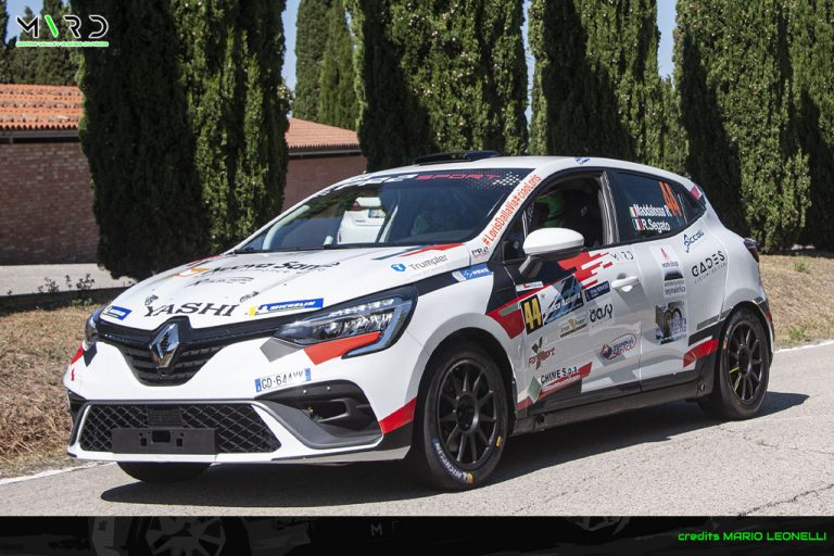 Bianco Azzurro fulmineo per Maddalosso